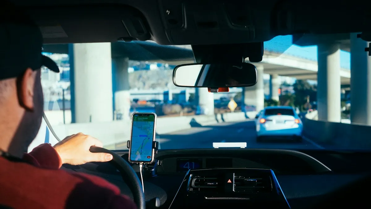 Driver jobs in Dubai – driver at the wheel of a car