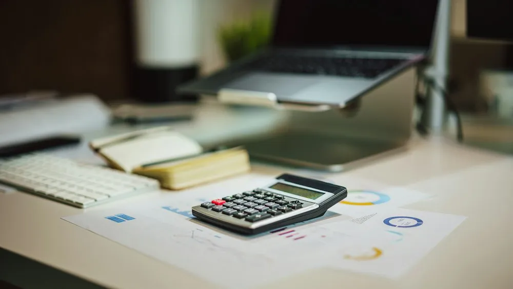 Dubai Salary Guide 2026: 20 Popular Jobs & What They Really Pay Calculator and finances – average salary in Dubai