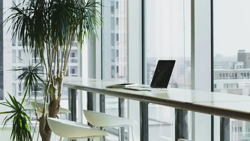 Kuwait Jobs 2026: Ultimate Guide to Visa, Salary & 8 Best Ways to Apply Office desk – applying for Kuwait jobs online